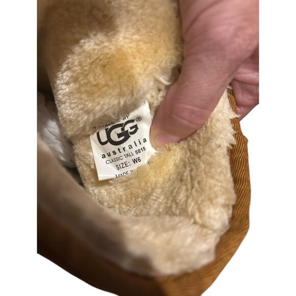UGG Classic Tall 5815 Short Suede Logo Chestnut. Pre-owned. Size US W6 - Picture 6 of 8
